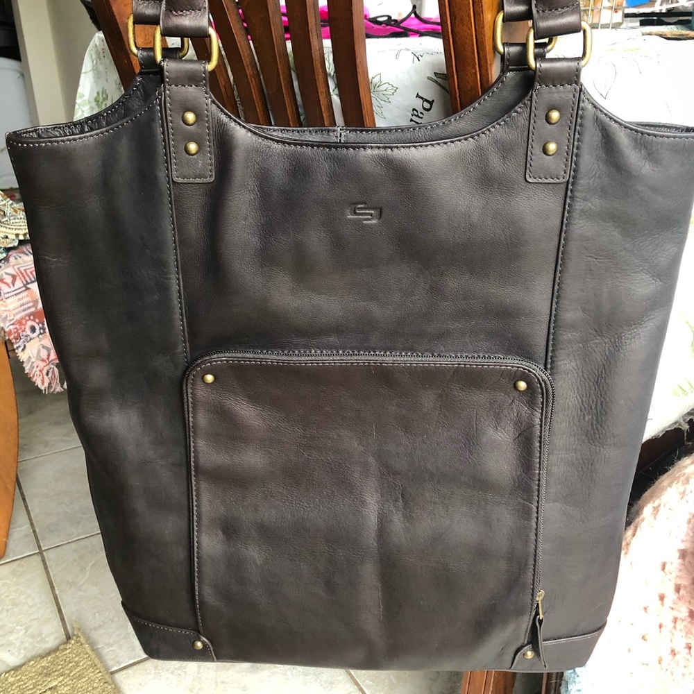 Leather handbag